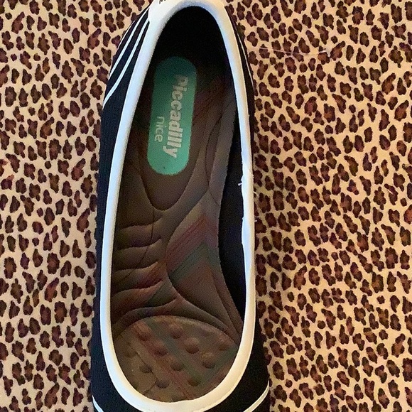 Shoes - Piccadilly Eur 38, US 7.5 - Picture 5 of 5